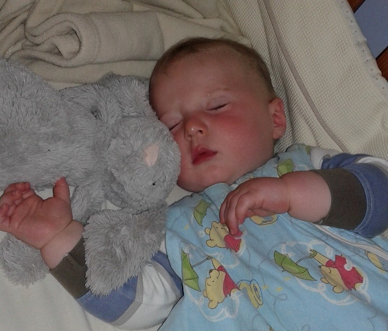 Baby sleep patterns become more similar into toddlerhood