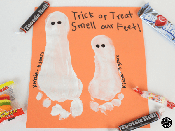 Halloween footprint craft and keepsake for toddlers