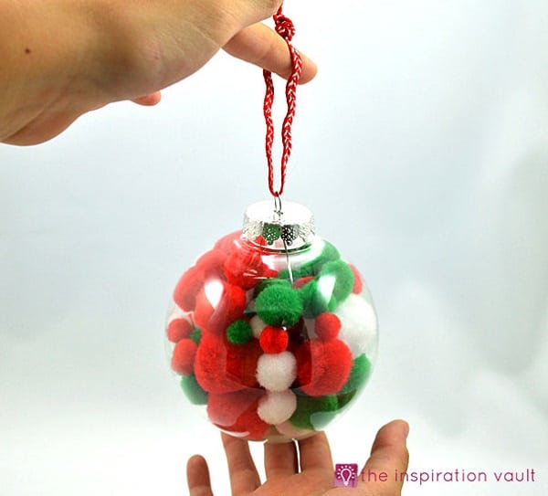 pompom ornaments Christmas crafts for toddlers age 3-4