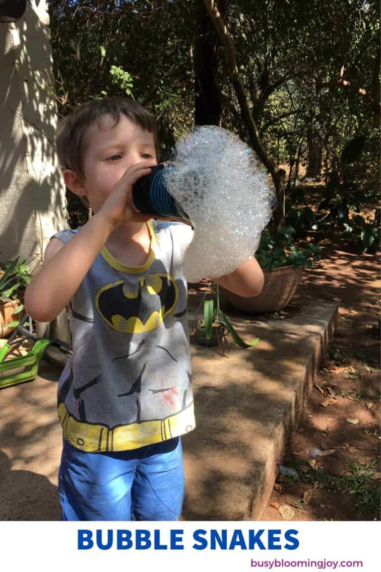 49 Simple & fun outdoor activities for preschoolers (that toddlers will