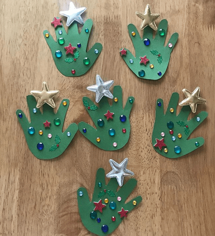  handprint Christmas crafts for toddlers age 3-4