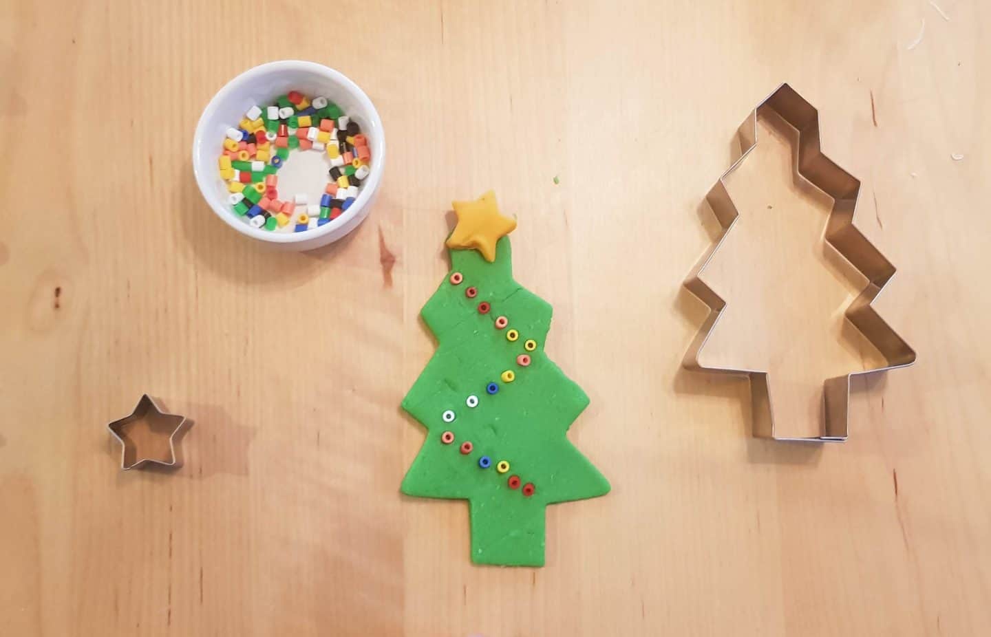 Preschool Christmas Tree Toss Activity That's FUN! · Pint-sized Treasures