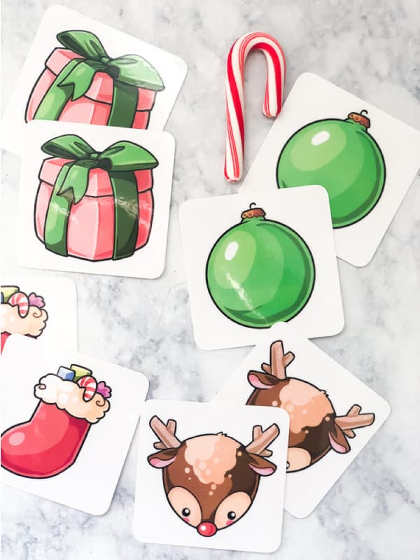 MAtching Christmas game for older toddlers and preschoolers