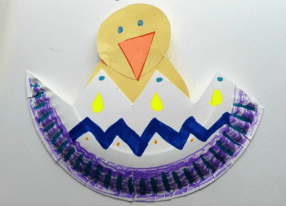 Hatching Easter chick craft for toddlers from Darcy and Brian