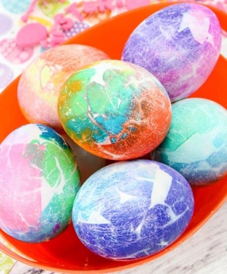 Tissue paper dyed Easter egg craft for preschoolers