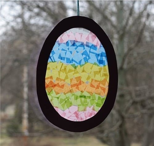 Tissue paper easy Easter egg suncatcher from Crafts By Amanda