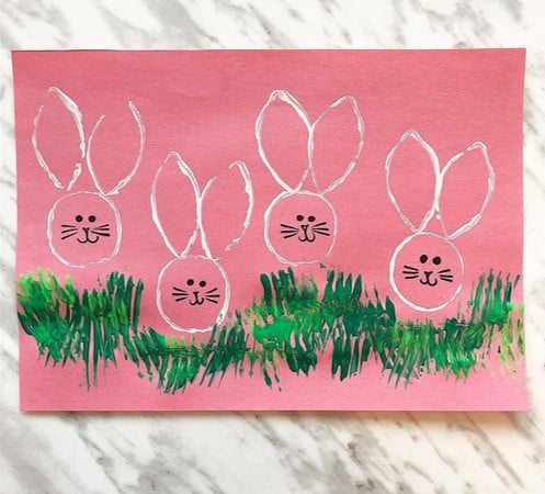 TP roll Easter bunny printed craft for toddlers from @jandjcraftlady