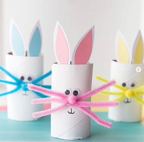 TP Easter bunny craft for toddlers from @4stepspreschool