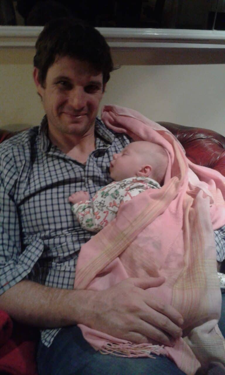 Learn how to get your newborn baby to sleep without being held