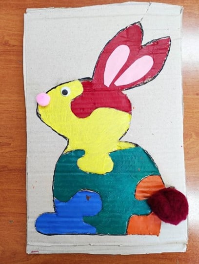Easter Bunny Homemade Puzzle for toddlers and preschoolers from @you_can_craft_it