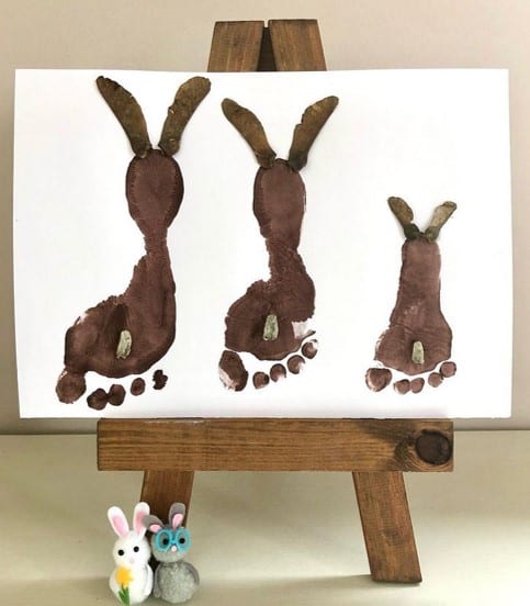 Easter Bunny Footprints toddler arts from @SowAndExplore