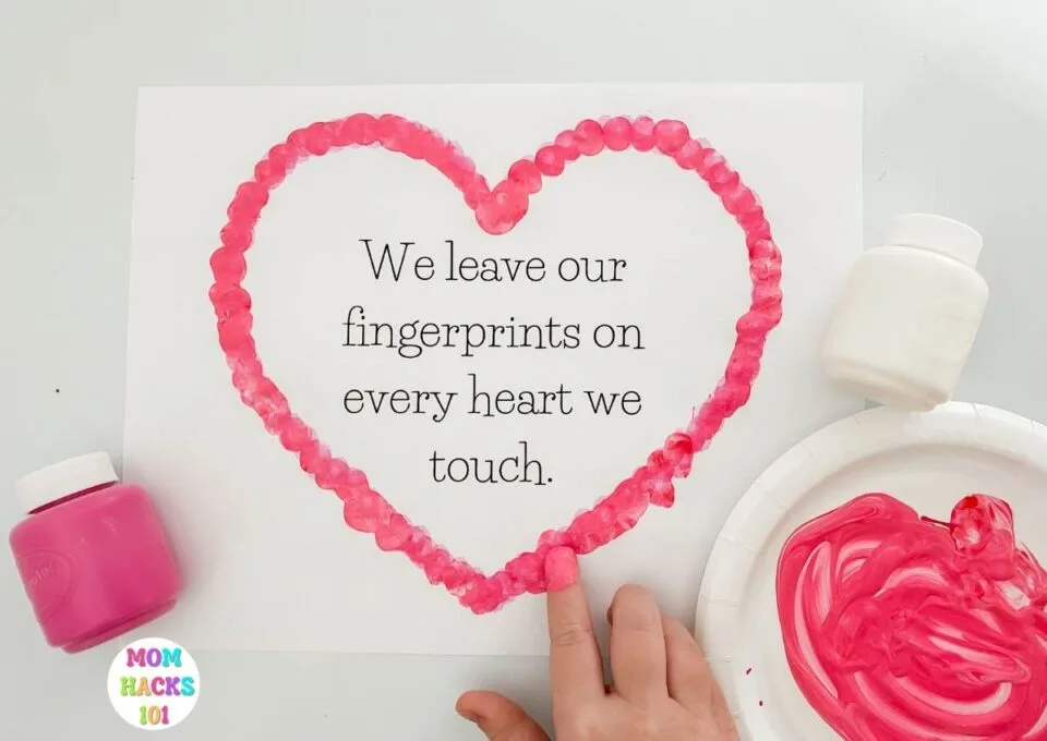 Mother's Day Fingerprint Poem for toddlers to make from Mom Hacks 101 