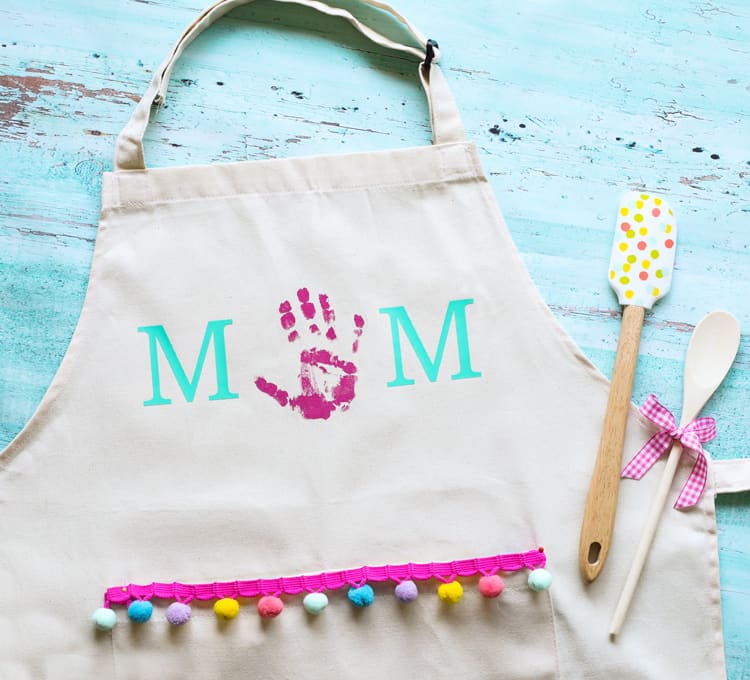 Handpring Apron DIY Mothers Day gift from kids