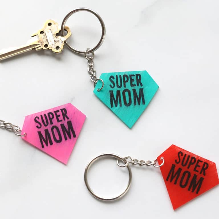 Shrink a Dink Keychains DIY Mothers Day Gifts from toddlers 