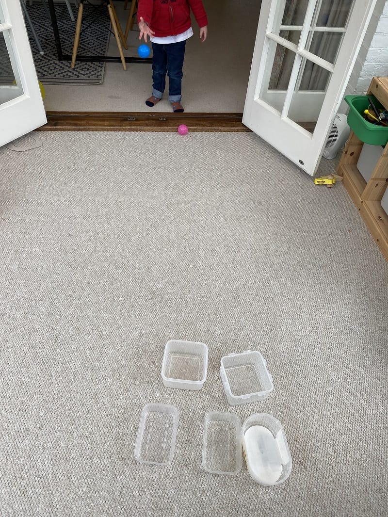 Indoor ball toss game for toddlers