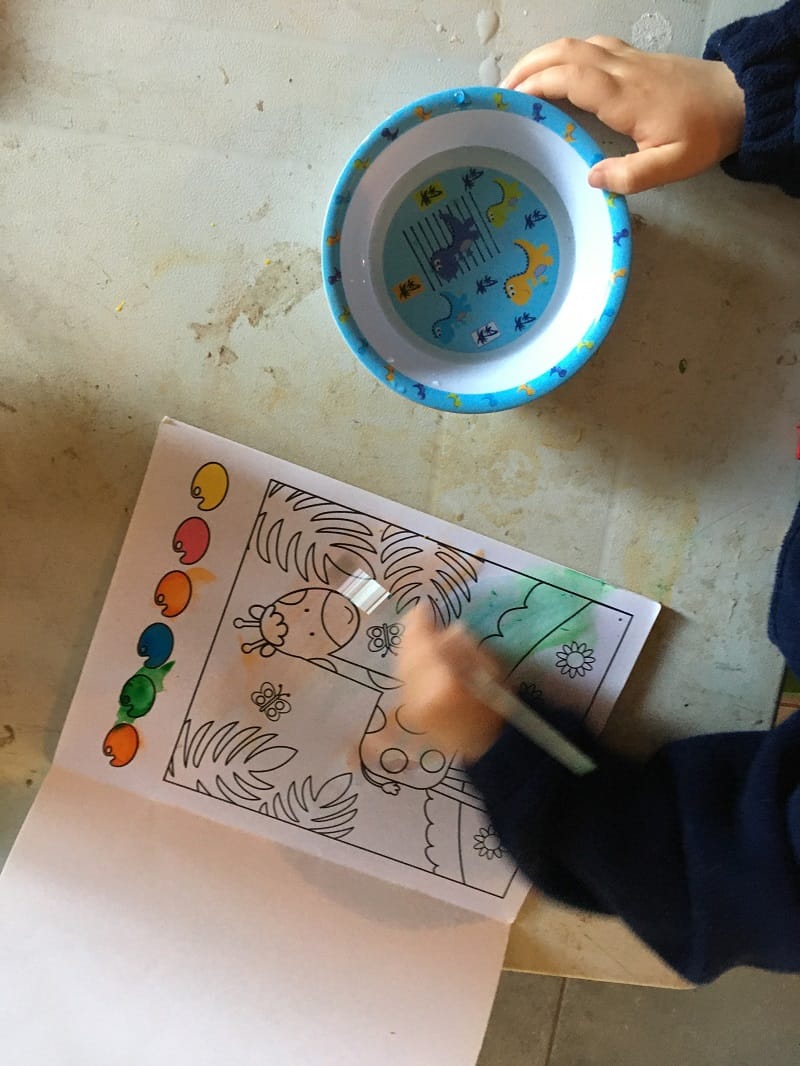 painting activity for an easy and fun crafts for 1 year olds