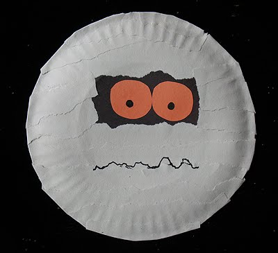 paper plate mummy crafts for halloween