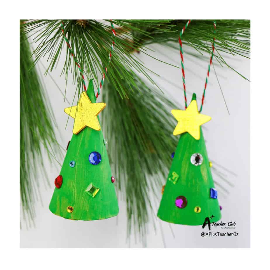 easy christmas tree crafts for toddlers age 2-3 year olds