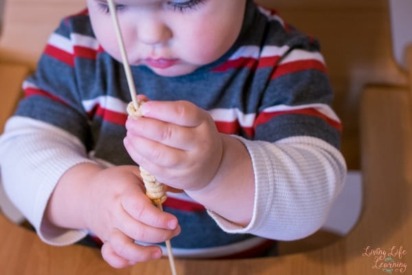 string activities to develop fine motor skills