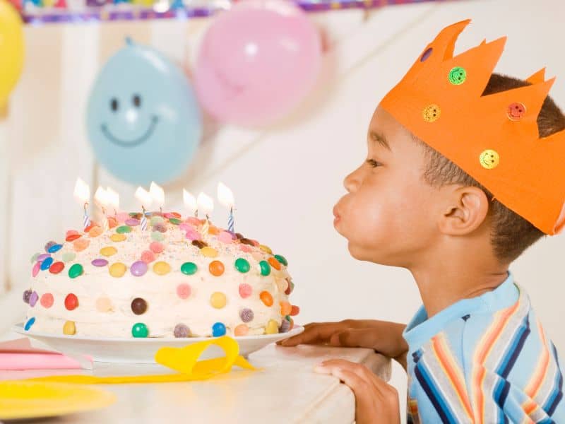 how to plan a boy's birthday party