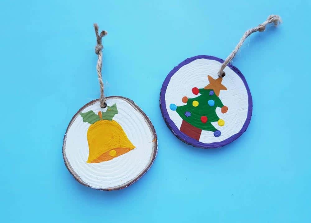 hand painted wood slice christmas ornament