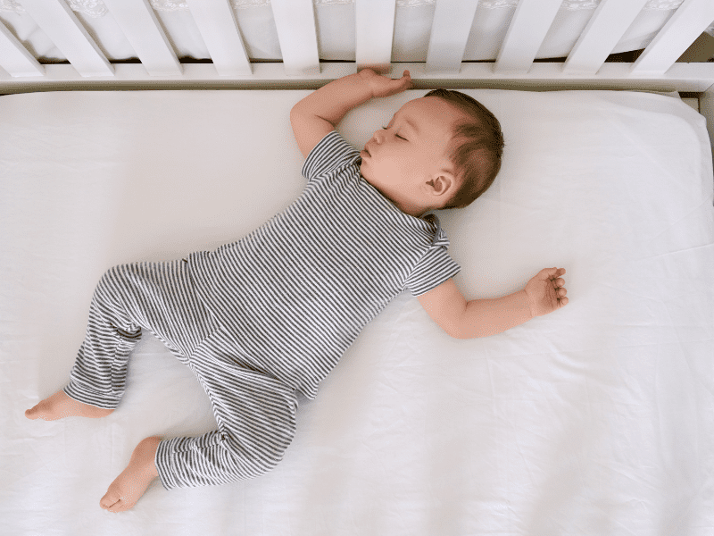 baby's crib should be should be clutter-free