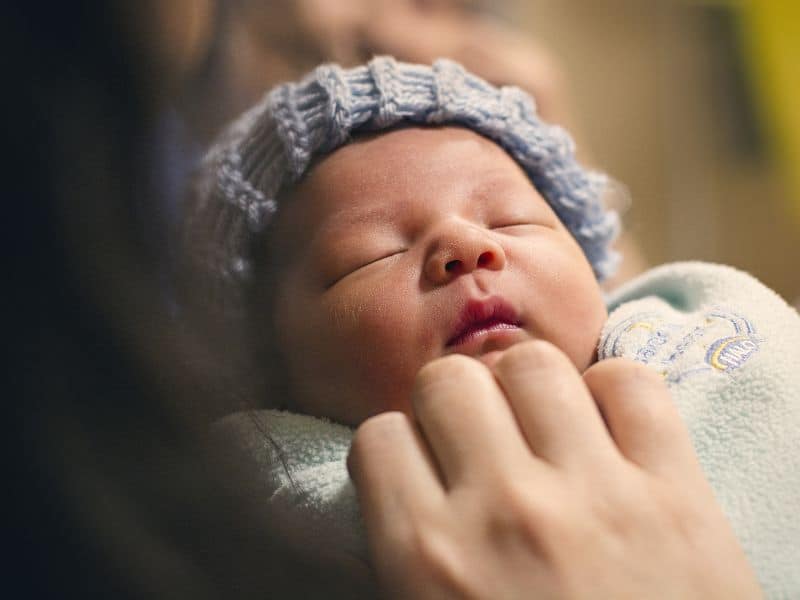 what to expect first two weeks of a newborn baby