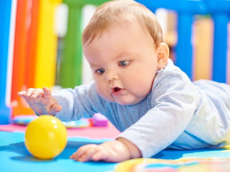 how to keep 5 month old busy to help develop milestones