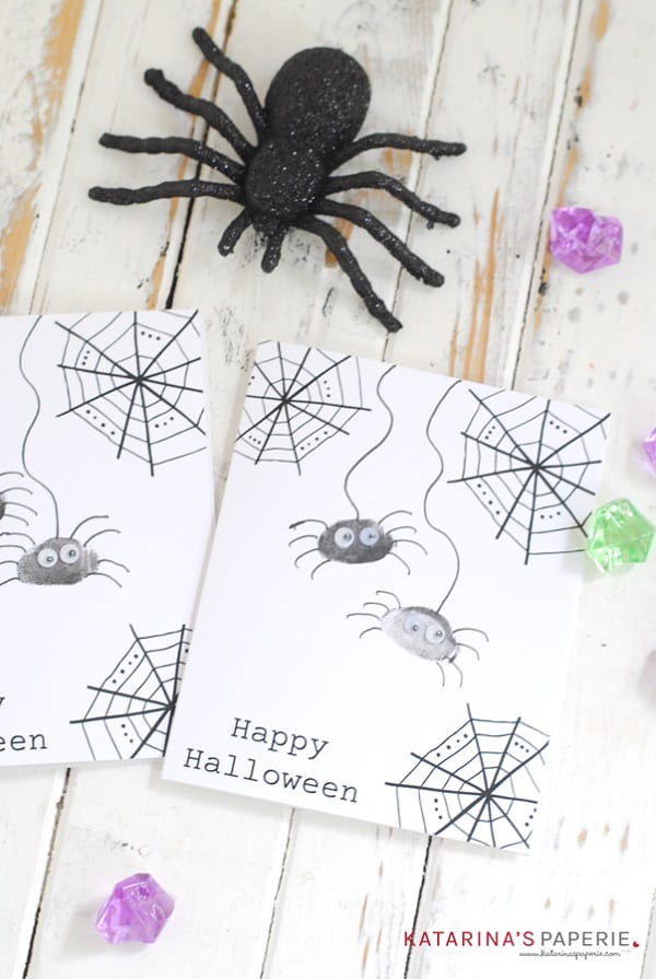 IY Thumbprint Spider Halloween Card for toddlers to make