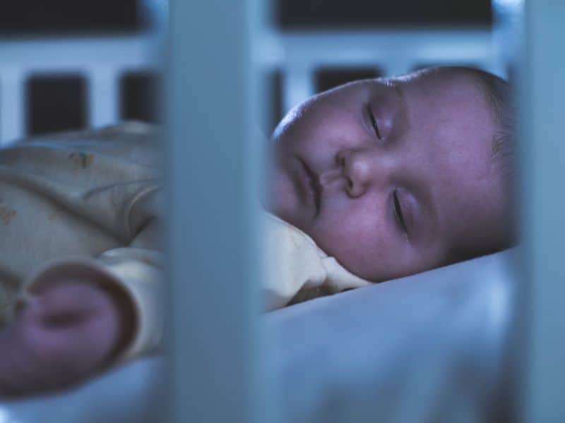 help baby sleep through the night by following an ideal 4 month old sleep schedule
