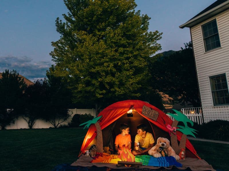 outdoor family night ideas with kids