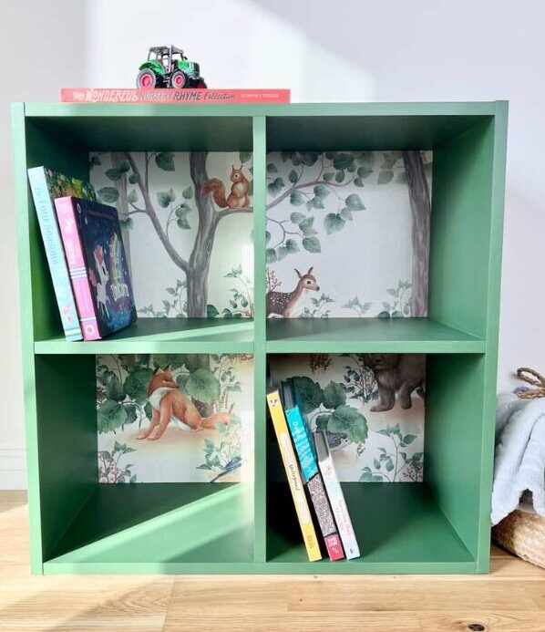 DIY Nursery Bookshelf With Woodland Design