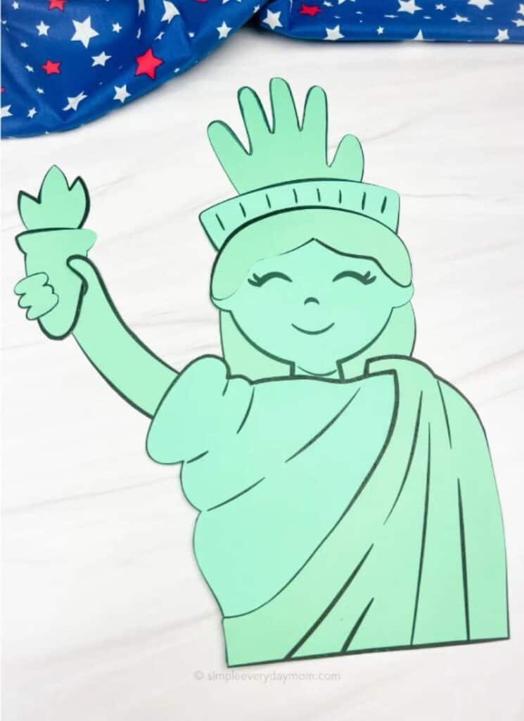 handprint statue for liberty