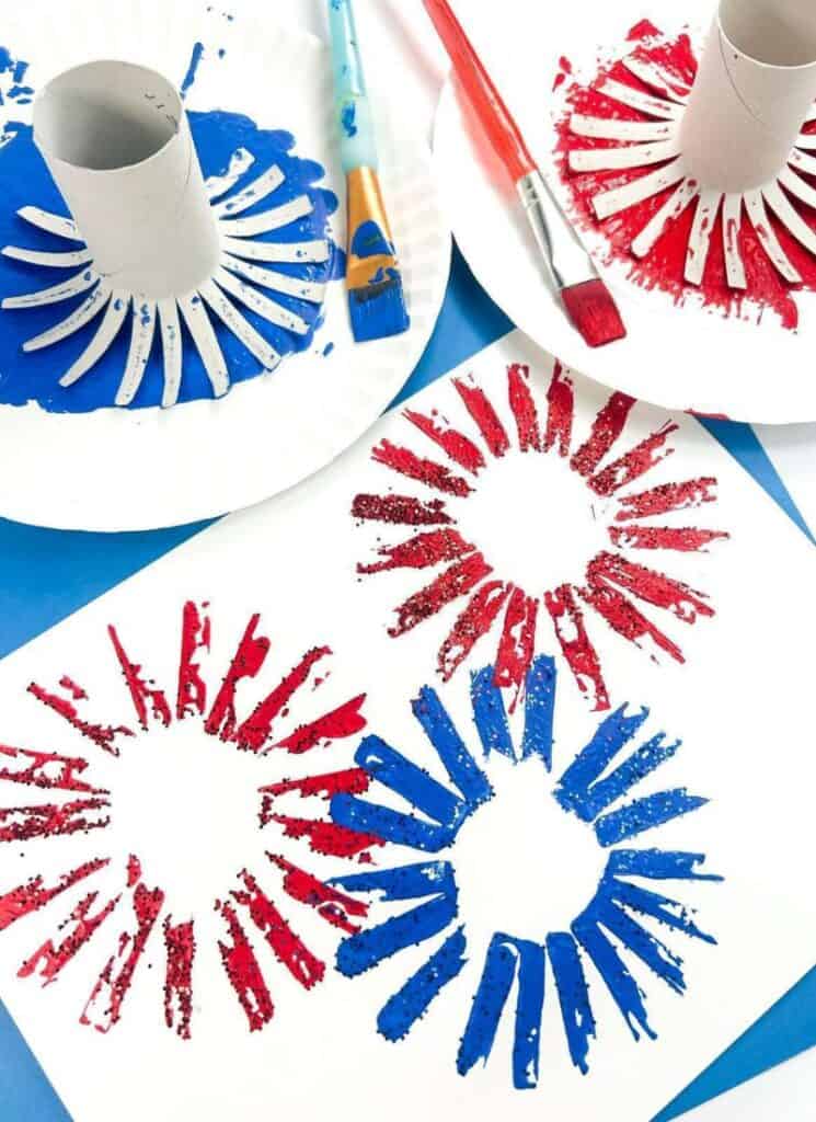 4th of July Fireworks using tissue paper roll tubes