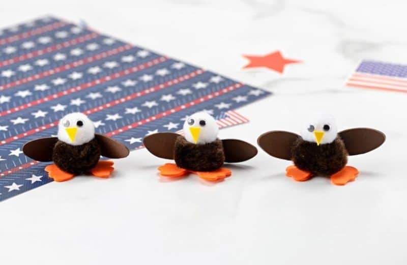 bald eagle pompom crafts