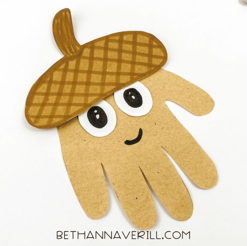 Acorn handprint craft for kids